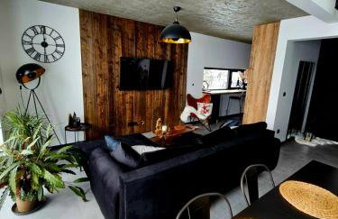 Stodoły na wzgórzu - Foto 77