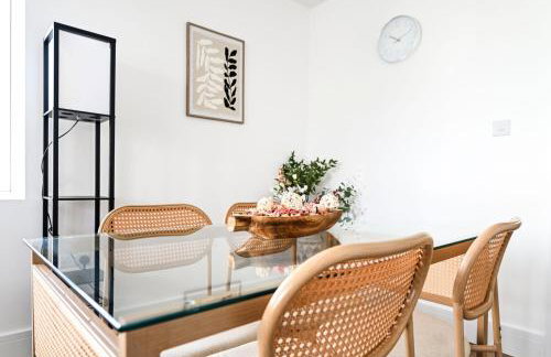 Steps from Hampton Court – Stylish London Retreat - Foto 18