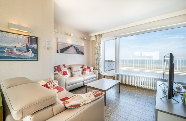 Penthouse in Seafront With Stunning Sea View - Photo 8