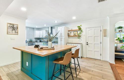 Tampa Group Retreat l Pool l Hot Tub l Outdoor Fun! - Foto 15