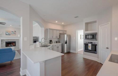 Pearl White Dream Home With Private Pool & Theatre - Foto 4