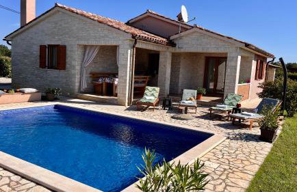 Villa Mirela with a comfortable garden and pool - Foto 5