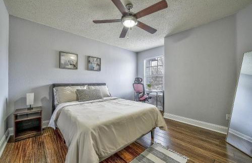 Centrally Located DFW Retreat - Foto 12