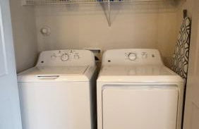 Beautiful Condo on Riverwalk King Suite w Free Parking Pet Friendly Centrally Located on the Riverwalk - Foto 13