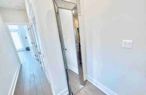 Luxurious 3BDR Penthouse with Private Rooftop Capitol and Monument Views Near Popular H Street Corridor Free Parking and Cancellation - Foto 27