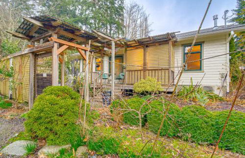 Walk to Irondale Beach Park! Family Haven with Yard - Foto 23