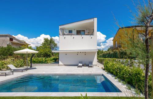 Apartmani Vila Mara M 2 i M 3 heated pool - Foto 11