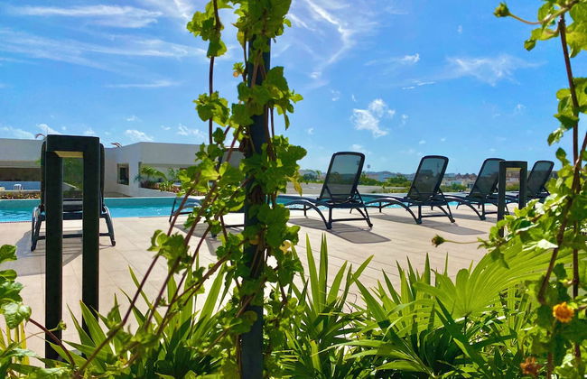 Urban Towers by Andiani Travel - Photo 23