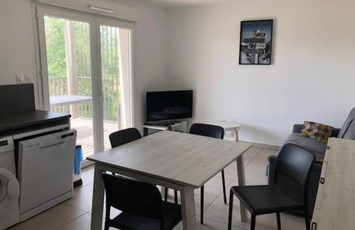 V0775 - Apt récent 4 pers avec climatisation piscine et parking 200 m plages - Foto 24