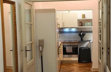 Exklusive Ferienwohnung Agnes in zentraler Bestlage von Zeitz! Vollausgestattet, freie Parkplätze, Magenta-TV, Highspeed WLAN, Fahrstuhl - Foto 18