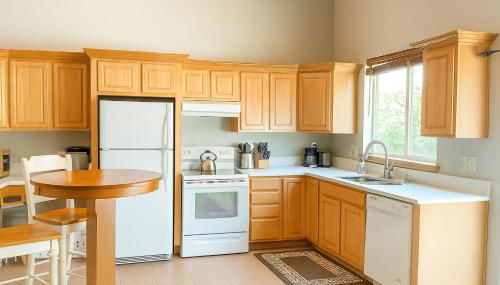 Lakefront Bungalow! 35 Miles to Mt Rainier! - Foto 4