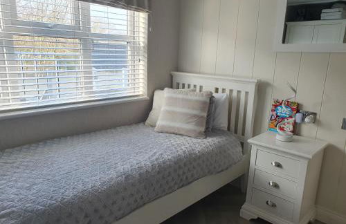 Routh 2-Bed Luxury Lodge Hot Tub & Lake View - Foto 31