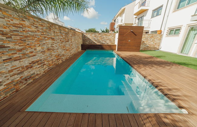 Pool Cinema Villa by Vacationy - Foto 77