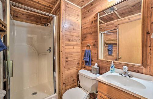 Atlanta Waterfront Cabin with Dock and Kayaks! - Foto 11