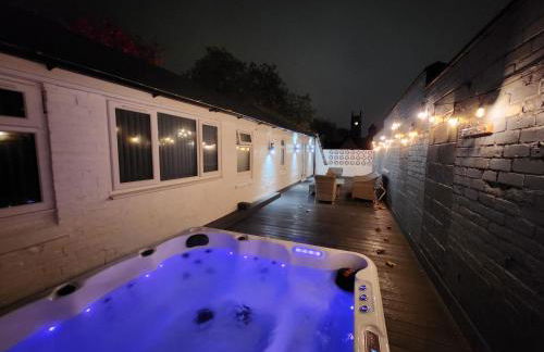 Derby City Centre Apartment With Roof Top Hot Tub - Foto 23