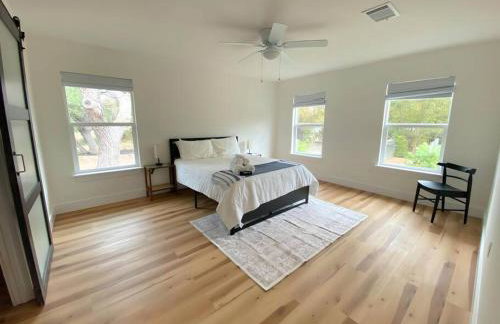 NEW Modern Hill Country Hideaway - Photo 25