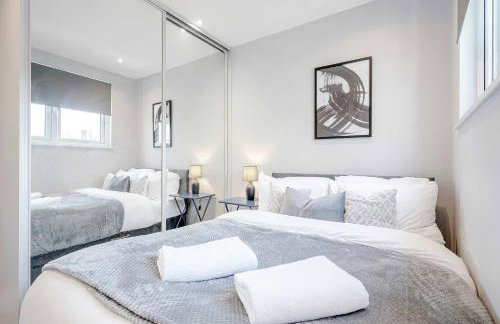 Beautiful 2BR Penthouse Ideal For Families By Charles Richardson ltd Short Term Rentals Couldson - Foto 20