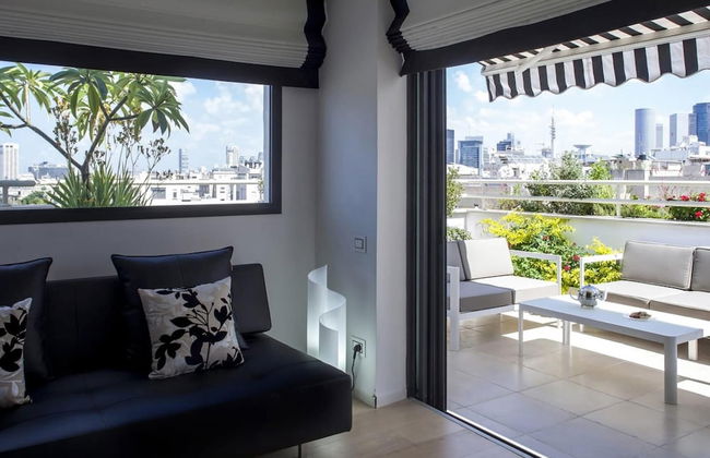 Melchett Plume in Tel Aviv-yafo - Foto 24