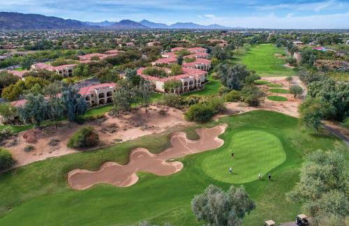 Luxe Desert Oasis, Pool, Hidden Speakeasy Room! - Foto 37
