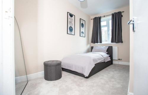 Modern 4BR Home in Dudley - Foto 33