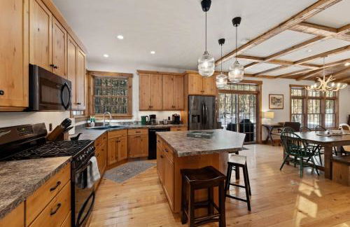 Huge Cabin, Whiteface, Hot Tub, Sauna & Game Room - Foto 11