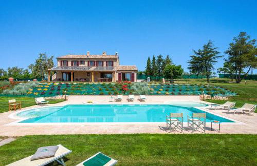 I Gelsi 12&2 by Marche Holiday Villas - Photo 1