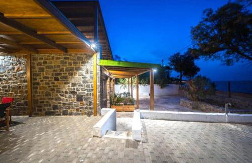 TerraZeus - Stone House Beachfront 1 - Foto 36