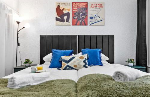 Spacious 3 beds home Close to Southampton GENERAL HOSPITAL - sleep 9 - Free Parking - Pool table - 2 Large TVs - Foto 37