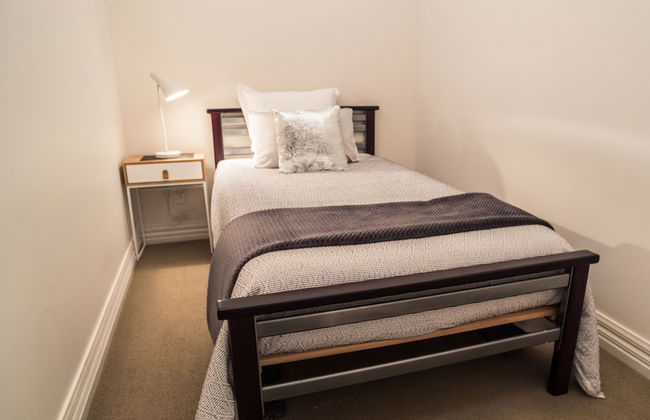 U Suites on Manners - Photo 11