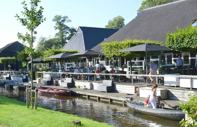 Cozy House with a Boat near Giethoorn & Weerribben Wieden National Park - Photo 11