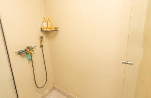 Cheerful 3 bedroom cottage with indoor fireplace - Foto 24