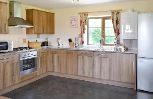 Tarka's Holt Log Cabin-Ukc2102 - Foto 6