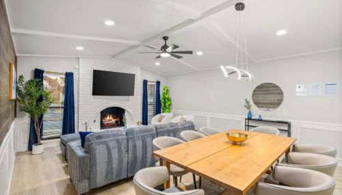 5-BD 2 5-BA Modern Retreat w Games & Hot Tub - Foto 5