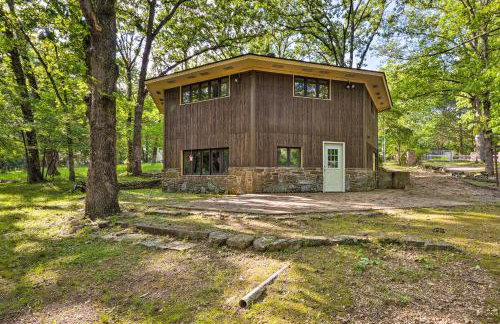 Rogers Cabin with Direct Access to Beaver Lake! - Foto 1