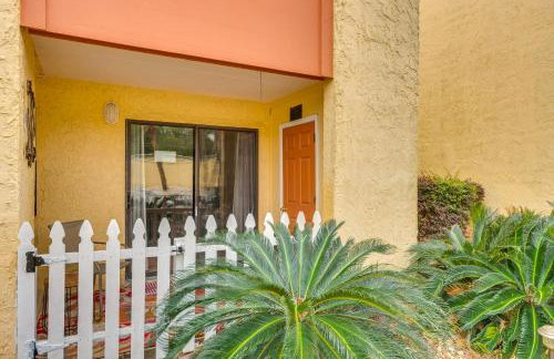 Waterfront Community w/ Perks: Mary Esther Condo - Foto 22