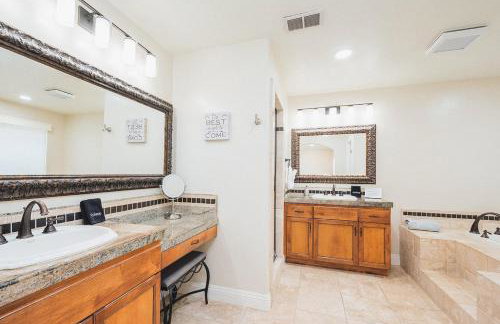 Casteel - 4,500 sq-ft retreat with a pool and hot tub in the middle of wine country! - Foto 17