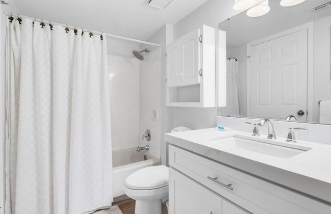 Pelican Beach Resort 501 - Photo 17