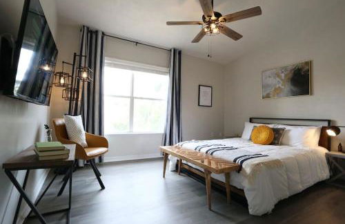 Renovated Modern Industrial Suite 2 BR Condo - Foto 4