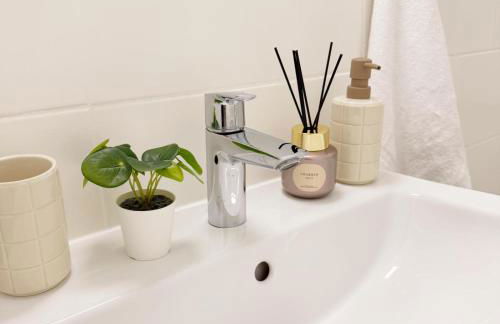 Wohlfühl-Apartment mit großem Balkon, Netflix & Games - Foto 31