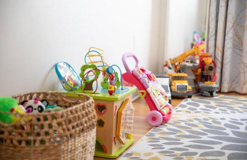 Entire House Right In Stamford's Heart - Foto 26