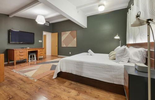 Agua Dulce - Mid Century Oasis - Pool &Hot Tub - Foto 13