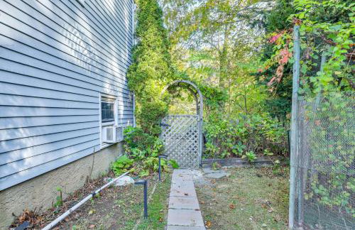 2 Mi to NYC Train WFH-Friendly Greenwich Apt! - Foto 24