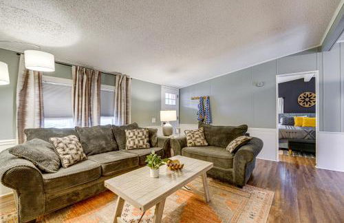 6 Mi to State Harbor! Stylish Port Austin Home - Foto 5