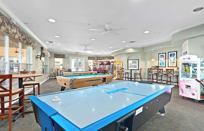 Windsor Hills 6BR Home Pool Spa Private Theater - Foto 32