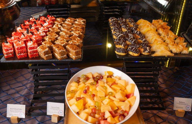 Crucero con cena por la isla de Yas - Foto 3