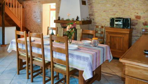 Cozy Home In Montignac With Kitchenette - Foto 4