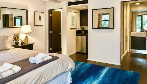 Chic Private Hollywood Hills Guest Suite Oasis with Tree-Top Views, Outdoor Living Room, Only 2 Minutes from Hollywood Boulevard - Foto 2