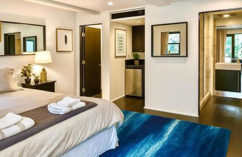 Chic Private Hollywood Hills Guest Suite Oasis with Tree-Top Views, Outdoor Living Room, Only 2 Minutes from Hollywood Boulevard - Foto 2