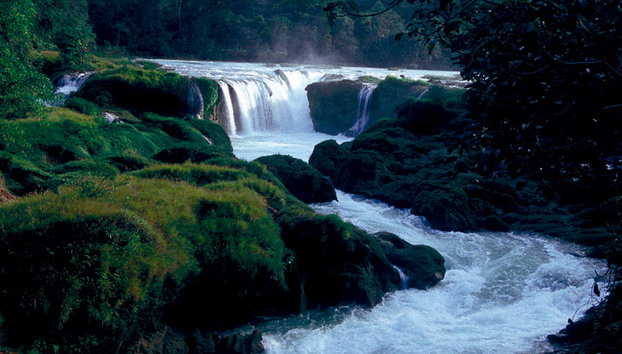 Las Nubes Waterfalls - Photo 2