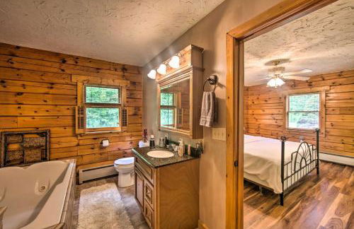 Cozy Family-Friendly Pine Grove Cabin with Fire Pit! - Foto 18